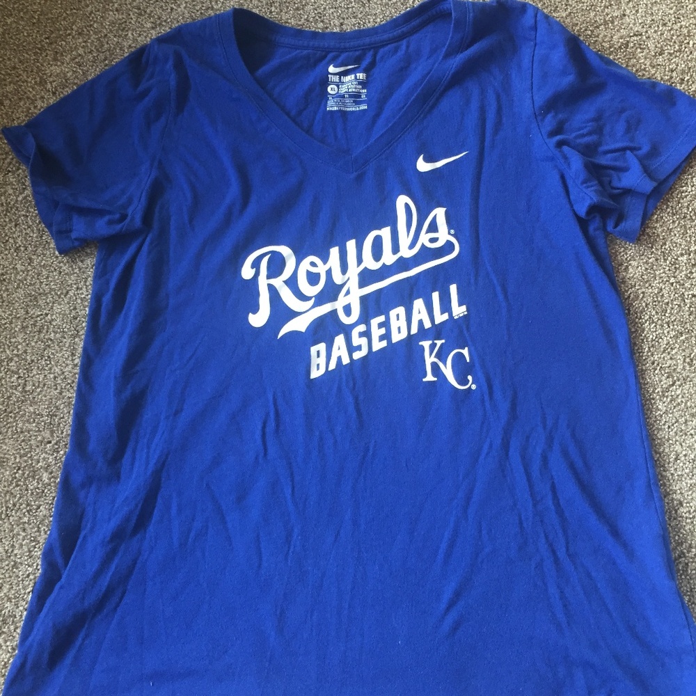 Women's nike Royals t-shirt